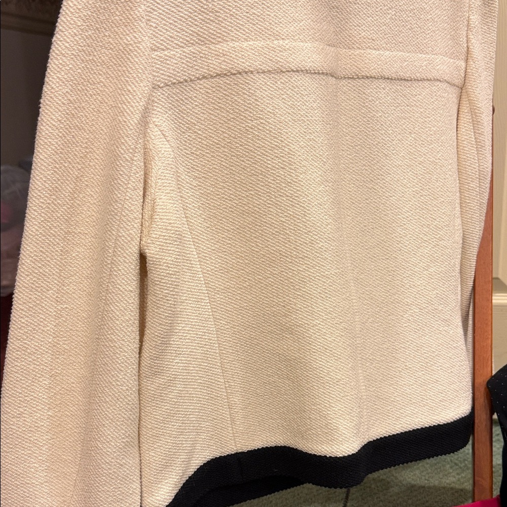Ann Taylor Women's Elegant Cream and Black Blazer - Picture 2 of 2
